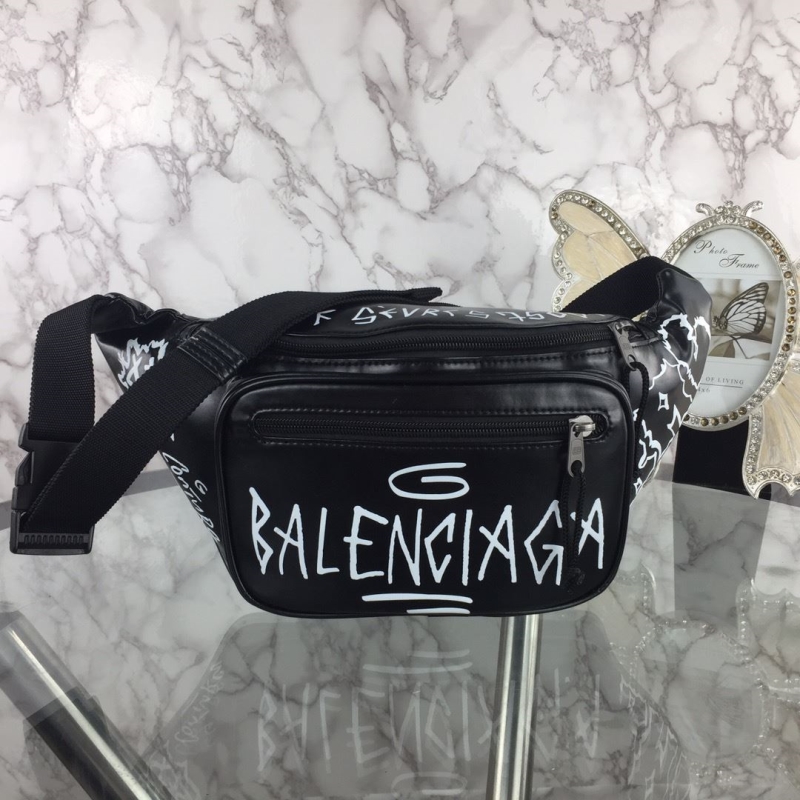 Ba*len*cia*ga waist & chest packs